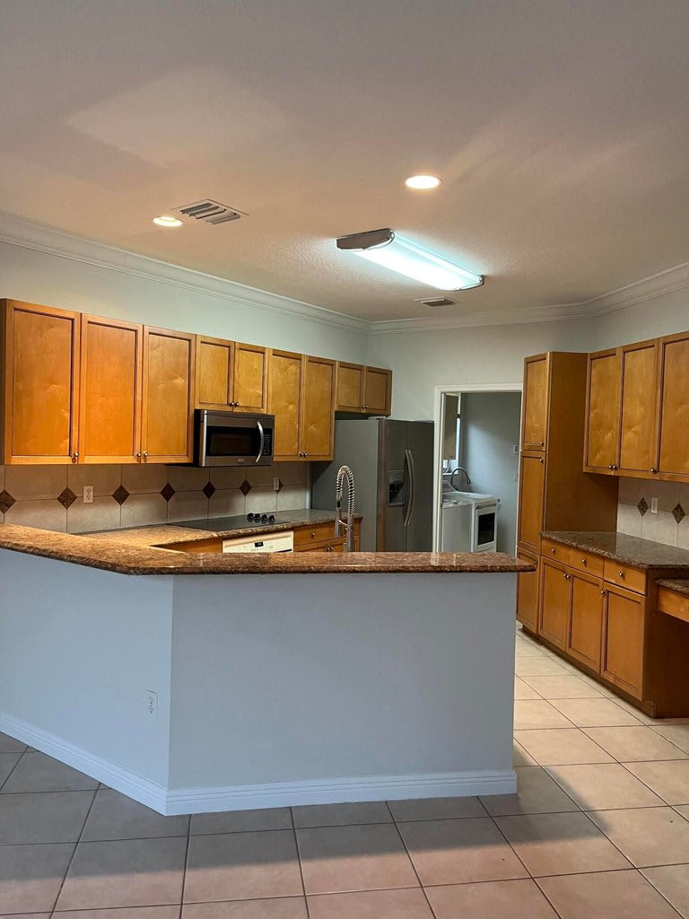 2064 Reston Circle – photo 3