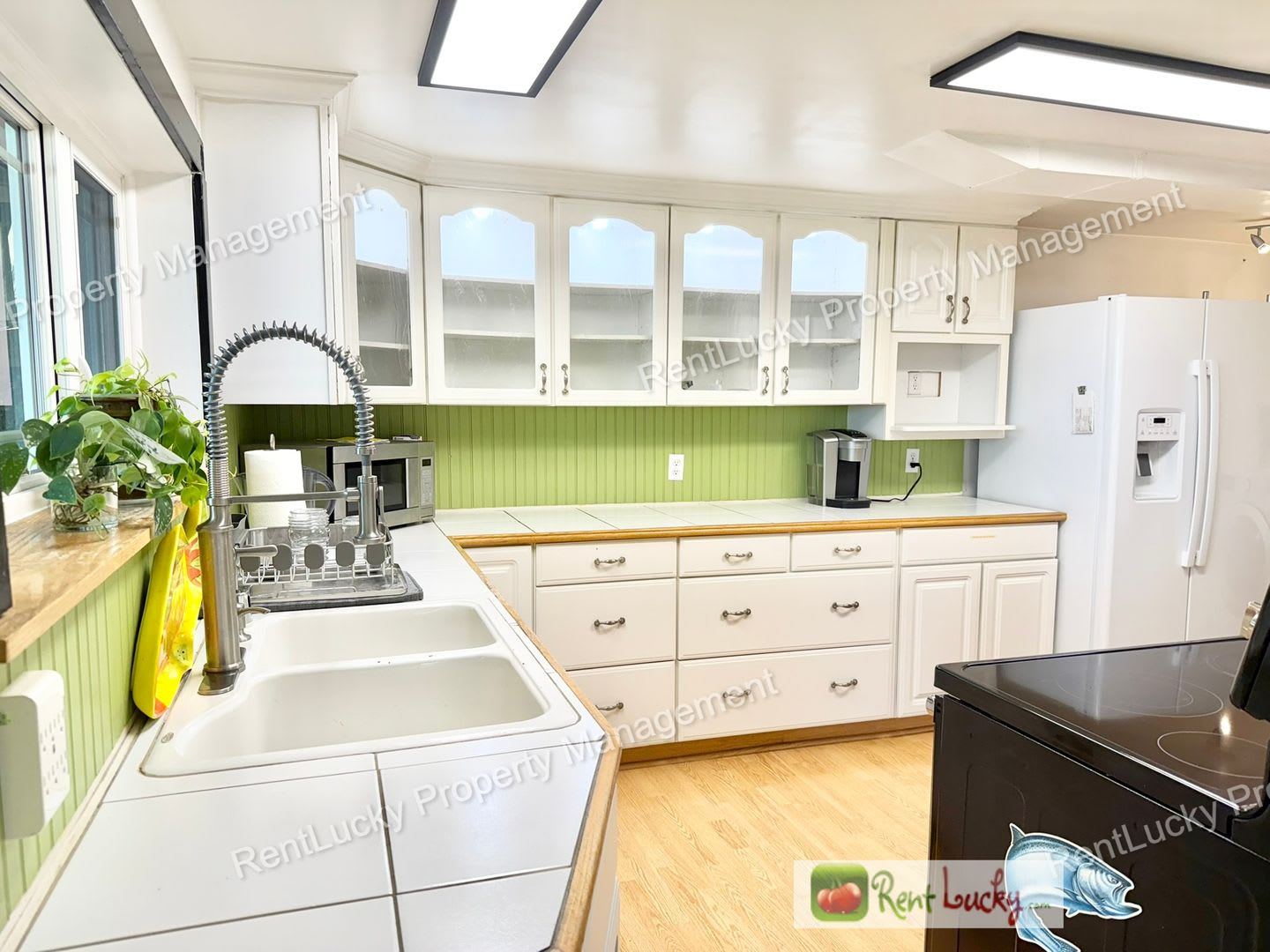 BEAUTIFUL 3 Bedroom Dash Point Home w/ Water Views and Unique Layout! – photo 2