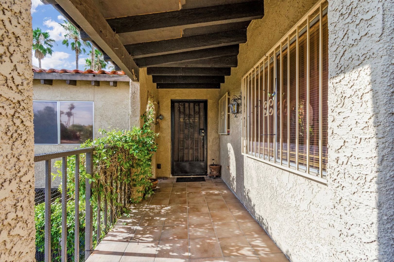 Spacious Condo! 2 LARGE Bedrooms + BONUS AC Sunroom/Porch! – photo 2