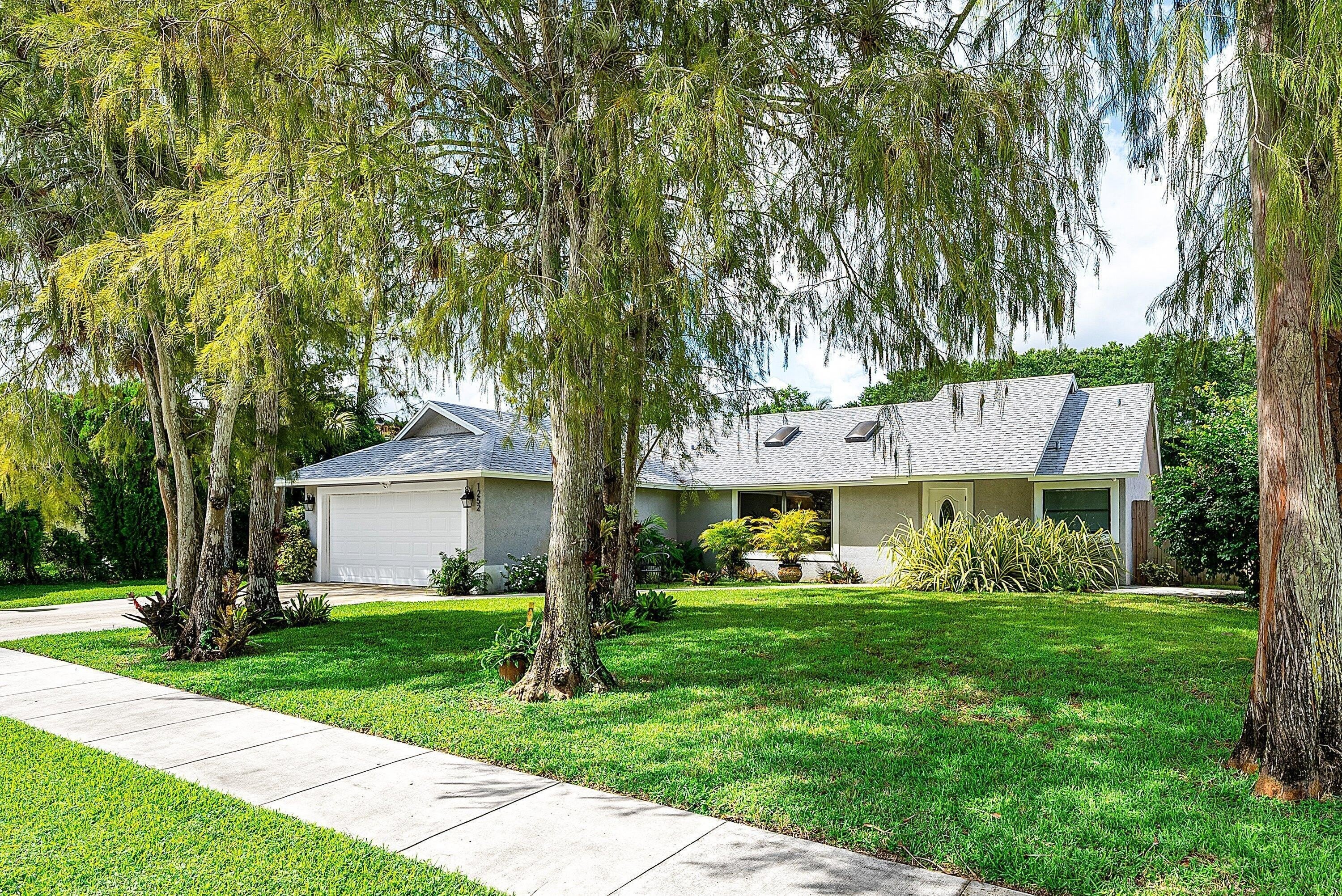 1252 Raintree Lane – photo 3