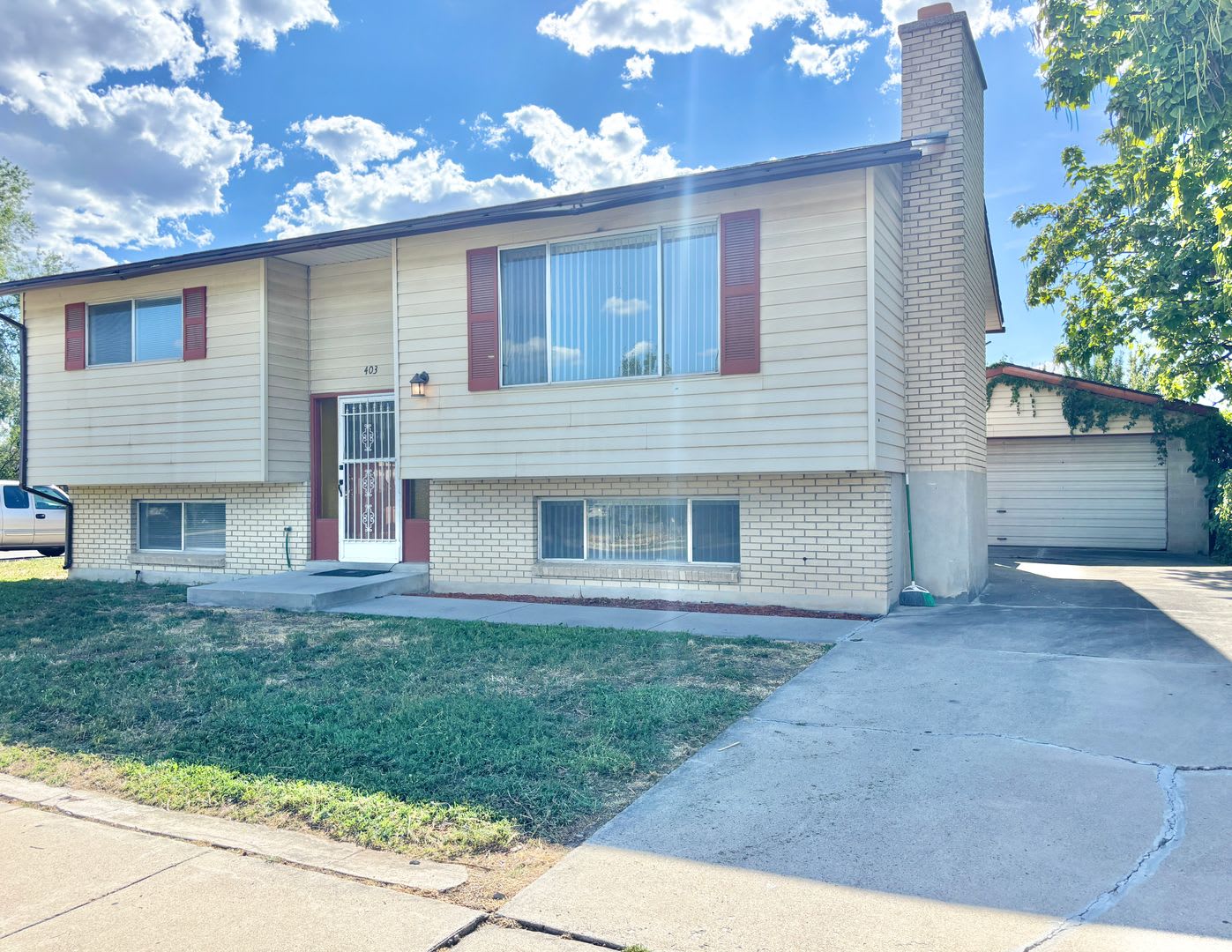 Bright & Spacious Salt Lake Home! – photo 2