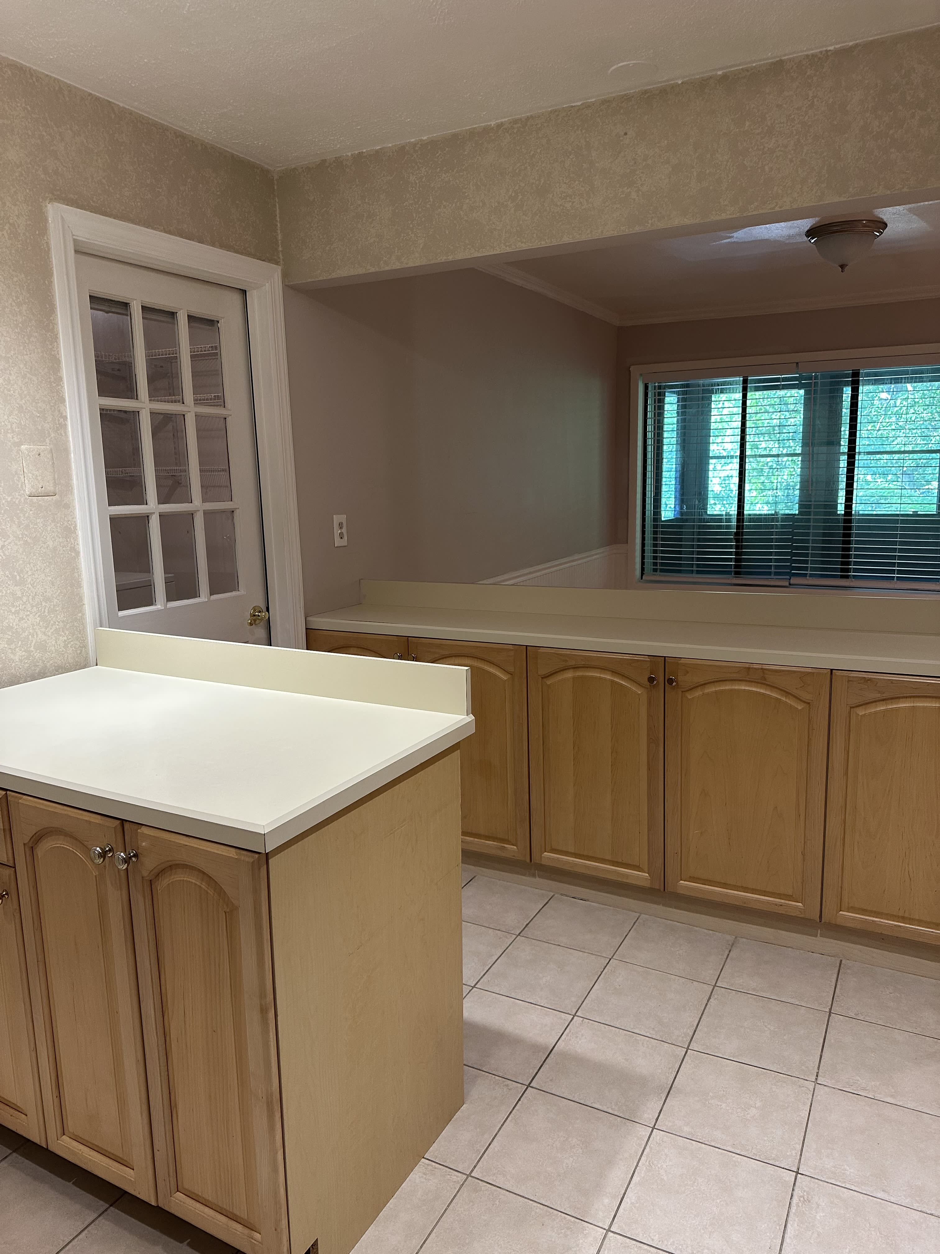111 Amberly Drive – photo 3