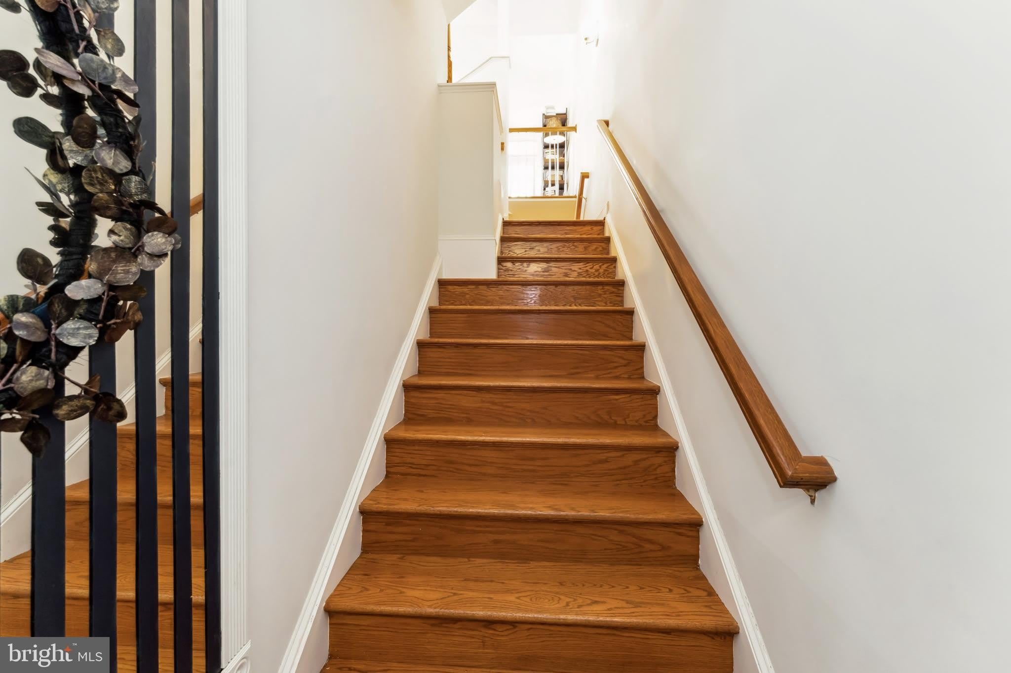 7489 CARRIAGE HILLS Drive – photo 3