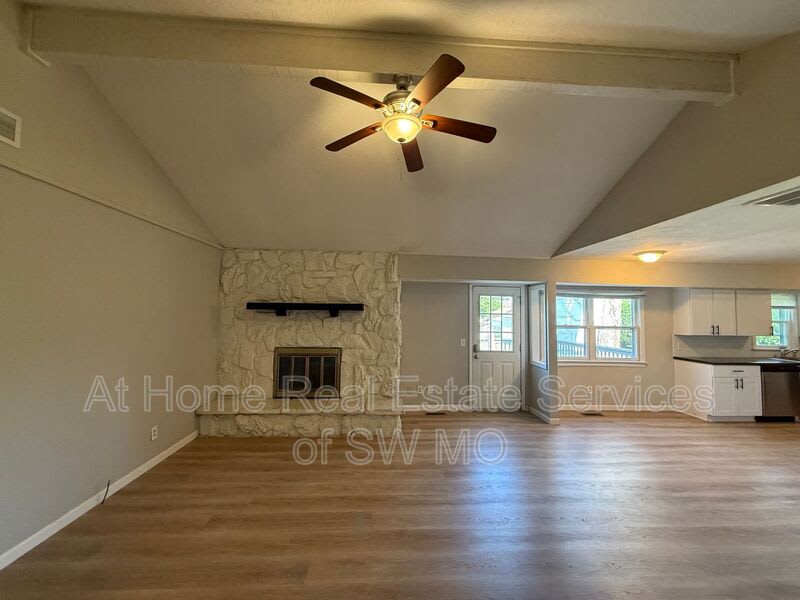 4123 S Sunrise Ave – photo 2