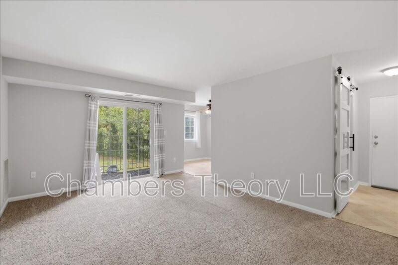 1521 Colonial Dr – photo 5