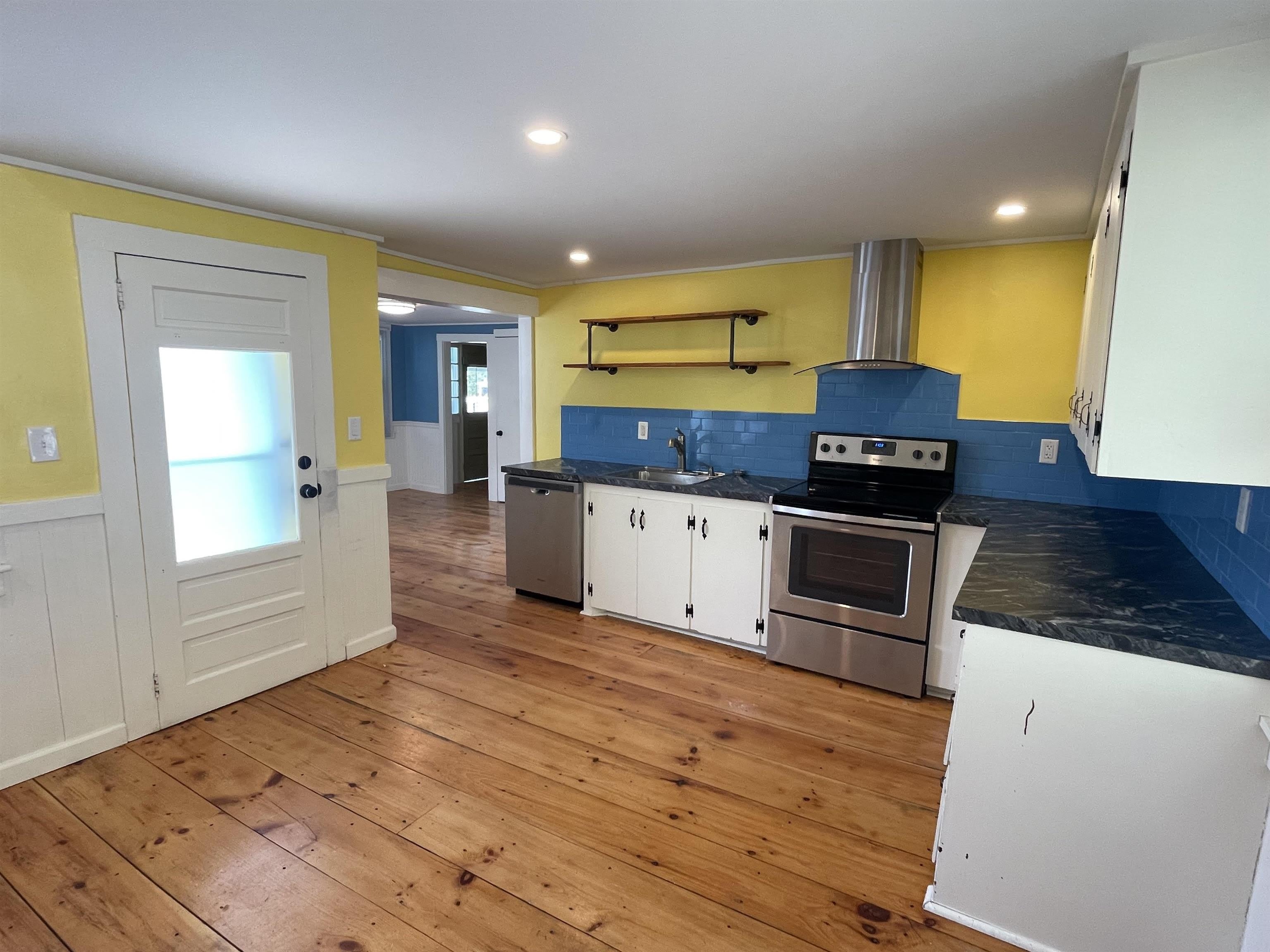 21 E Bow Street – photo 3