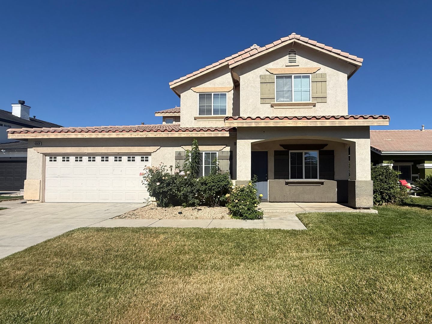 Lancaster 5 Bed 3 Bath Available Now – photo 1