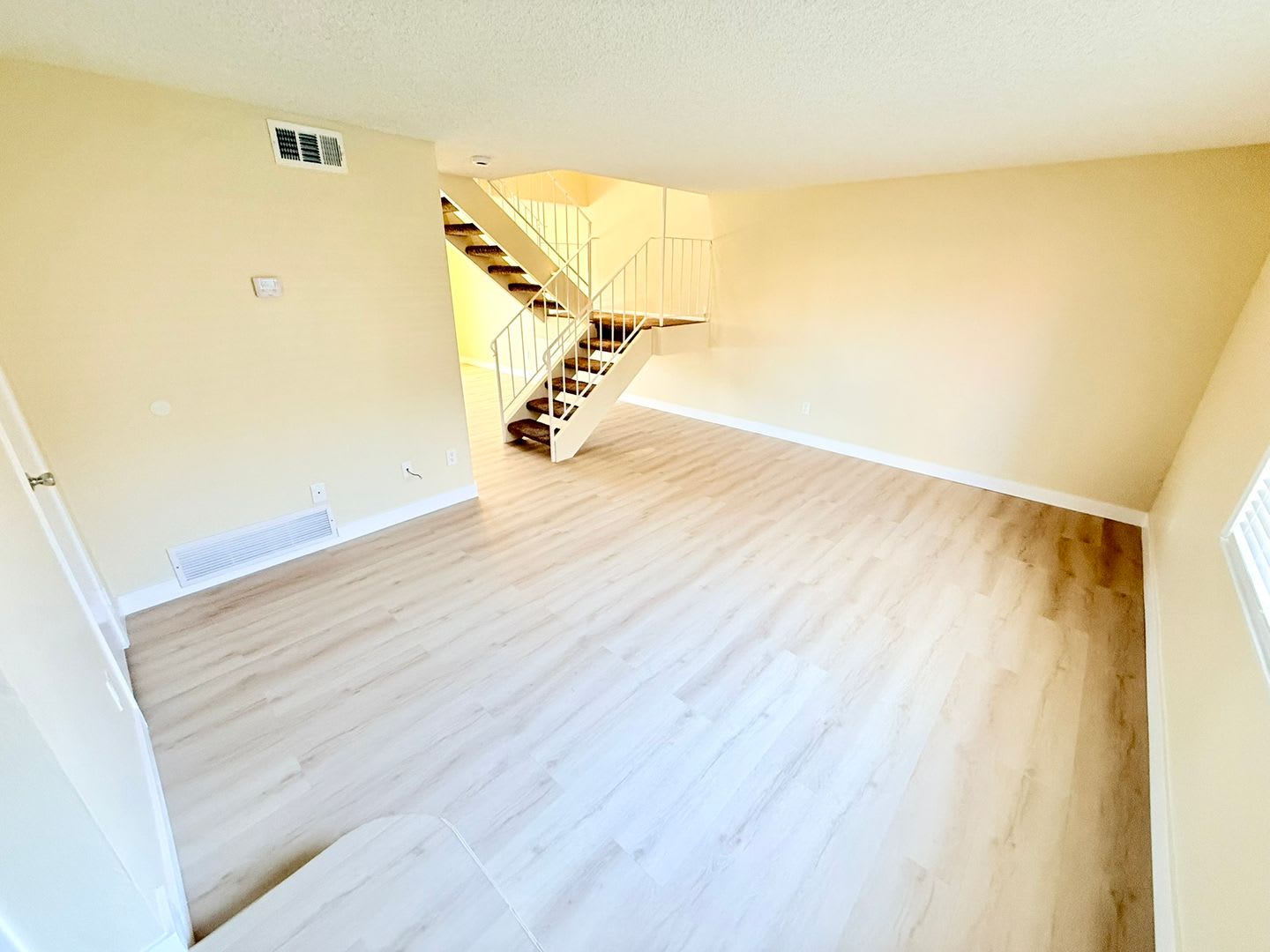 Spacious 3-Bedroom Condo in the Indian Canyon Gardens Community – photo 3