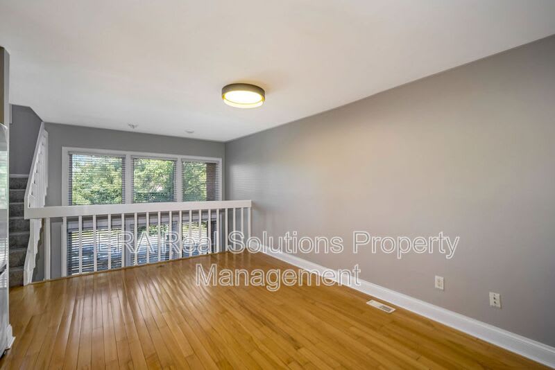 2132 Gilbert Ave. – photo 4
