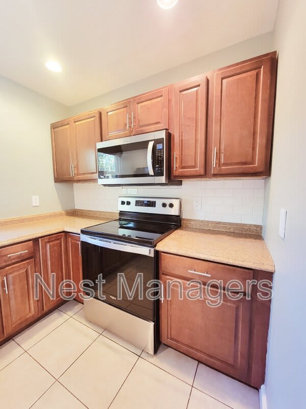 2201 Ireland Drive – photo 5
