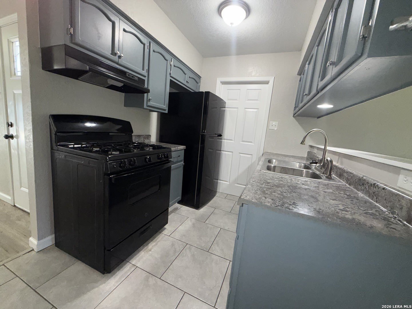 4911 TENNYSON DR – photo 4