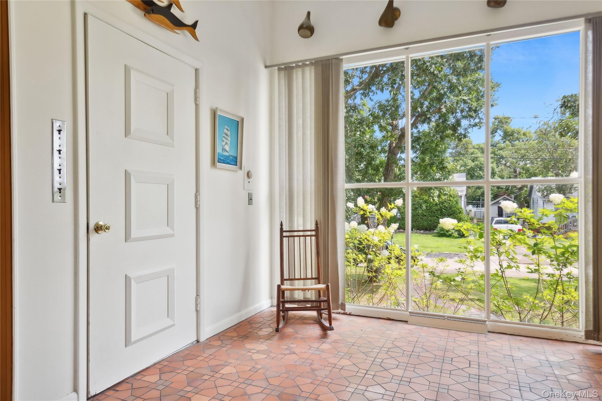 33 Beach Road – photo 2