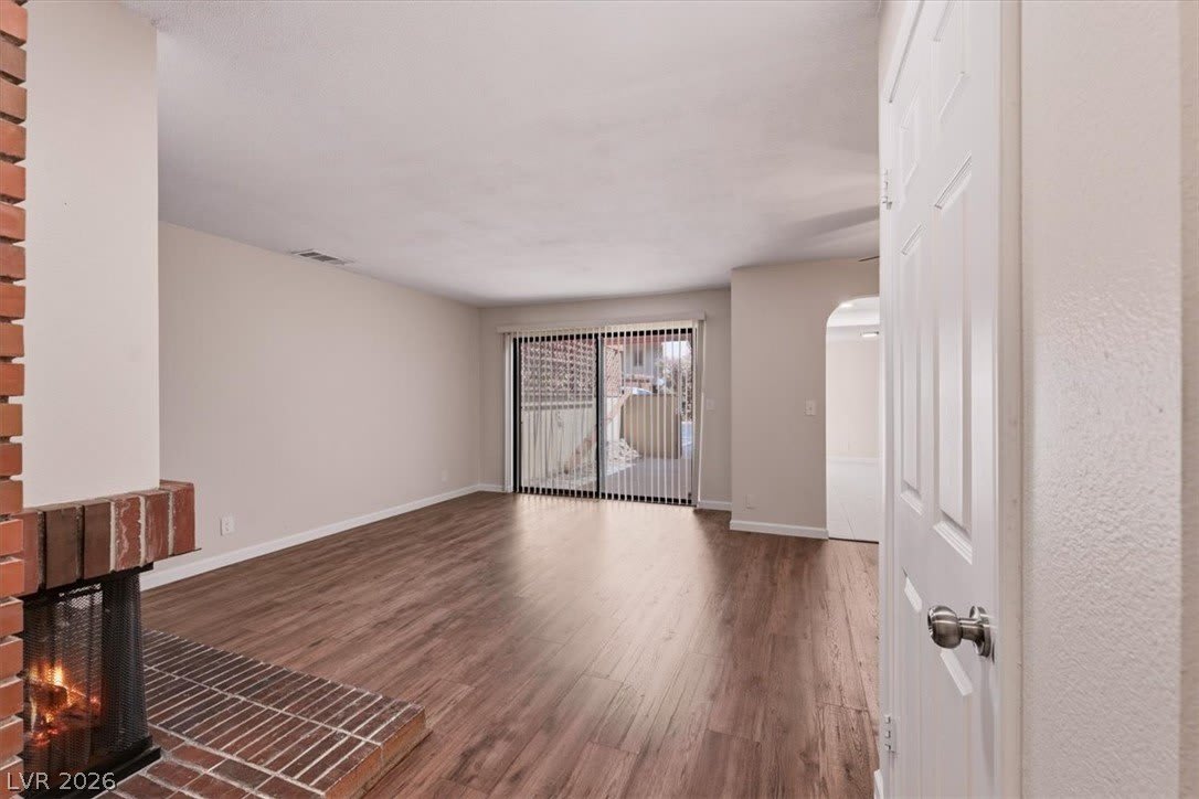 2410 Pickwick Drive – photo 4