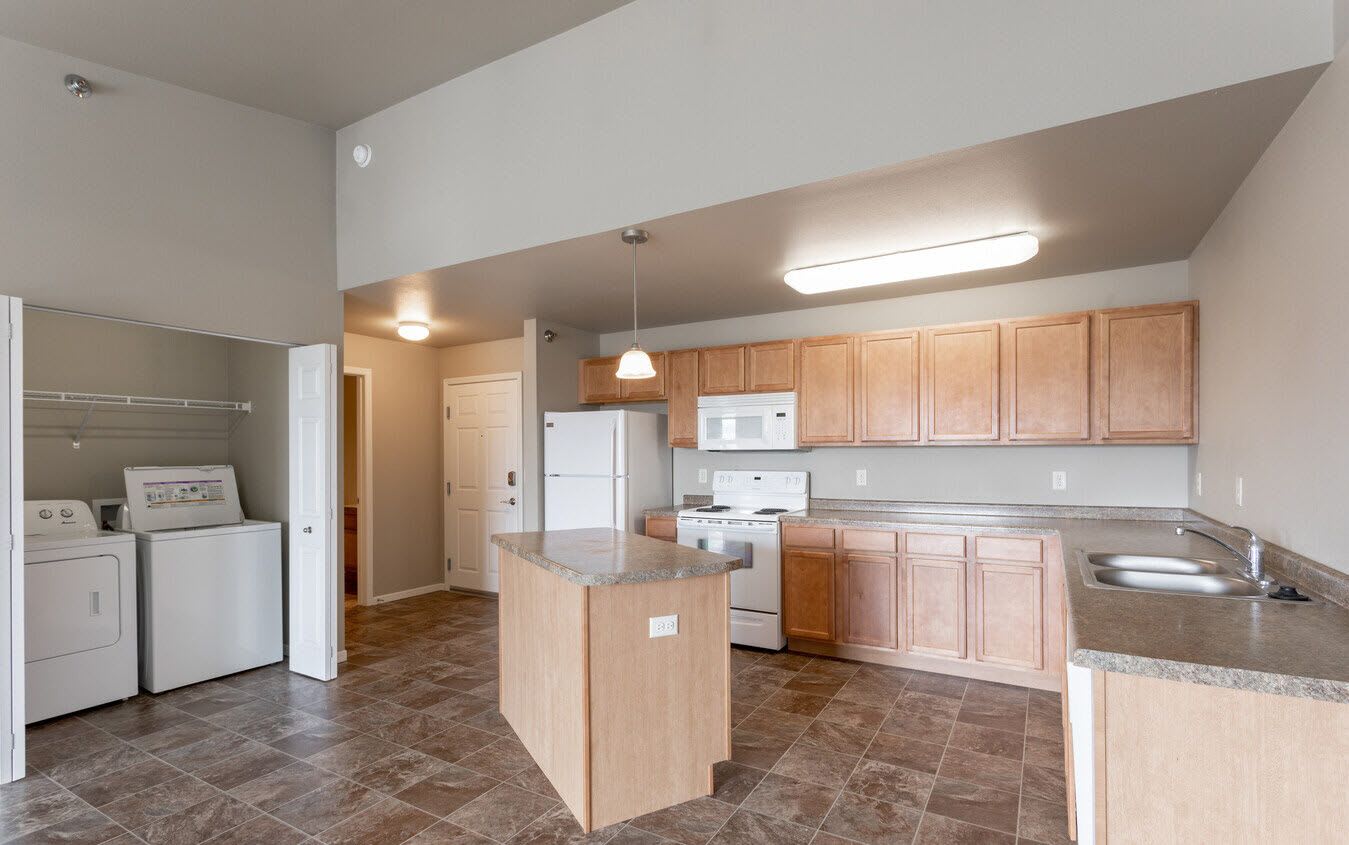 Willow Brooke Lodge Apartments – photo 2