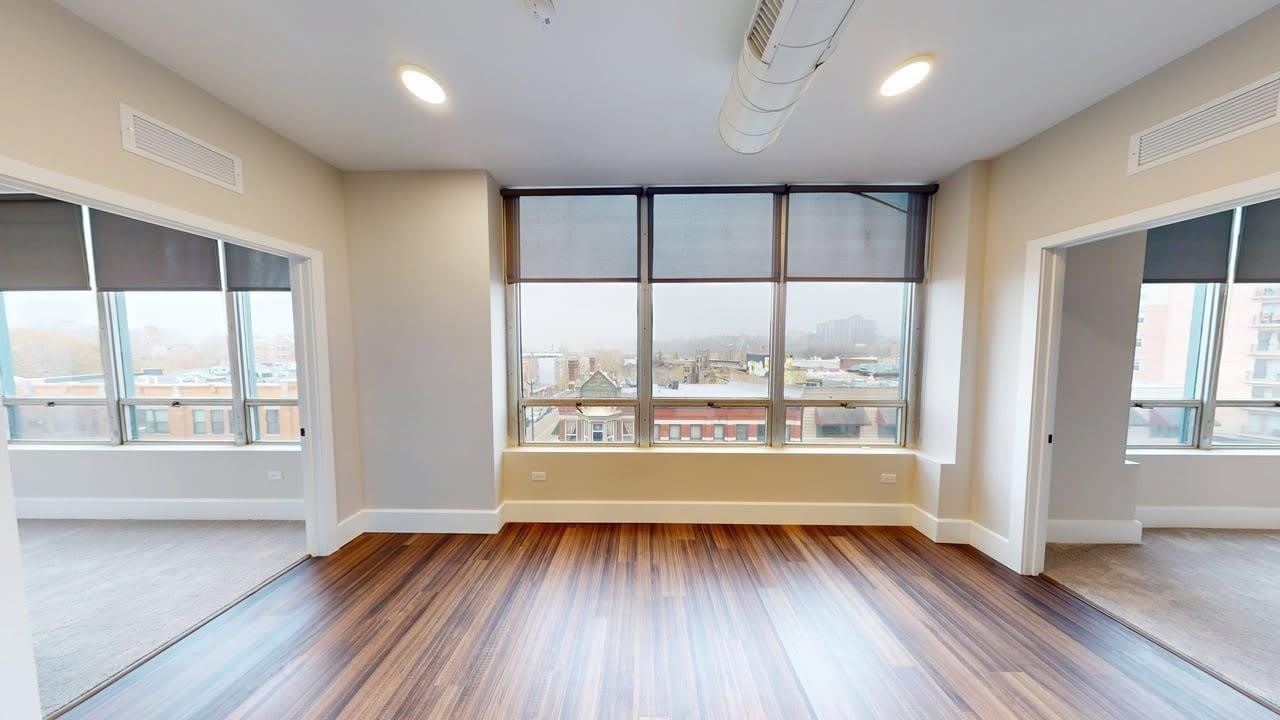 40 DuPage Court – photo 3