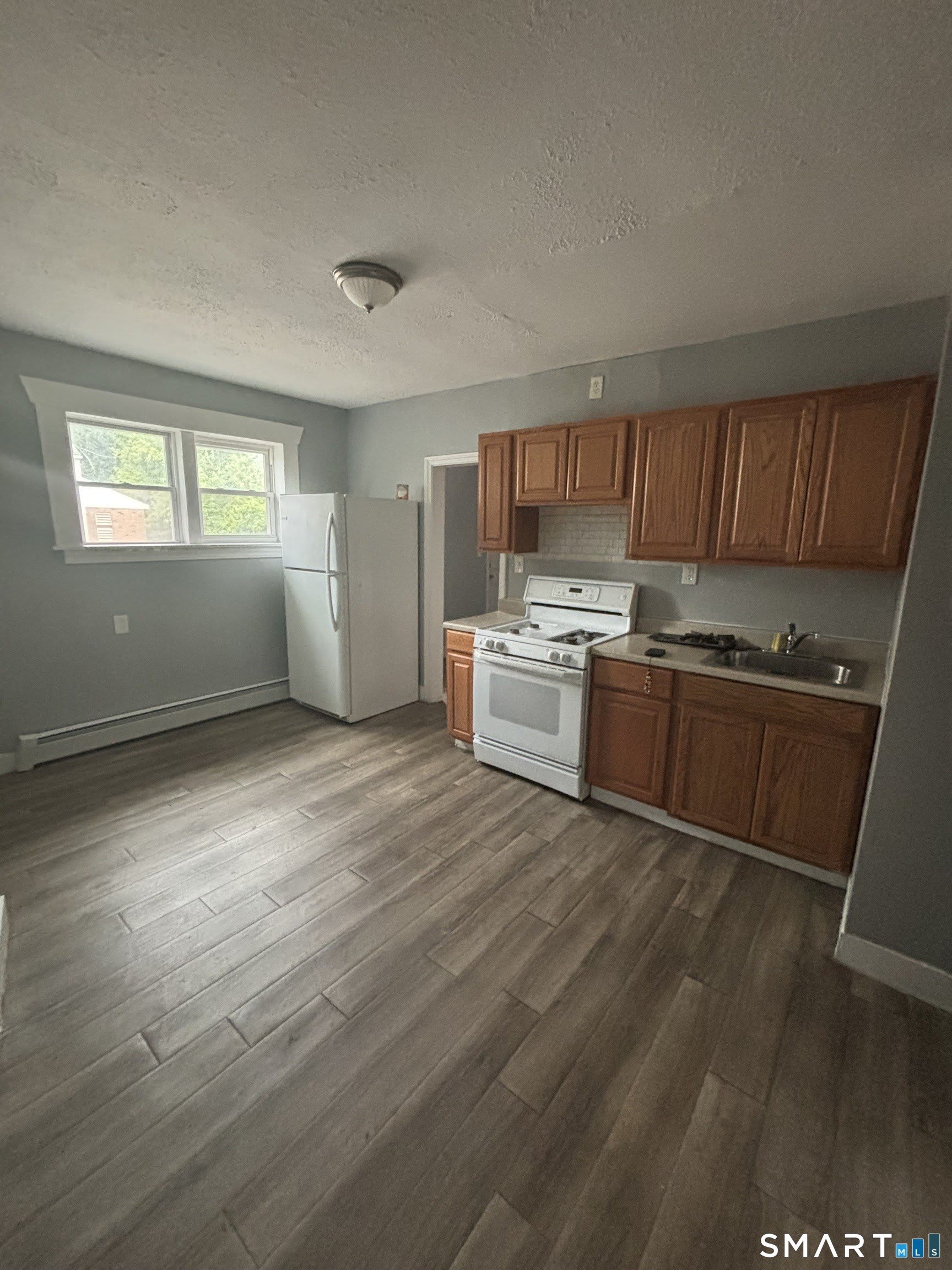 2370 Main Street – photo 1