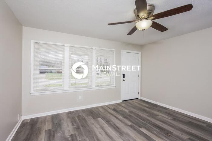 7412 Lesane Drive – photo 3