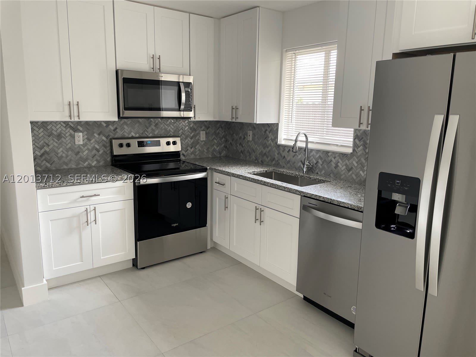 6820 SW 13th Ter – photo 4