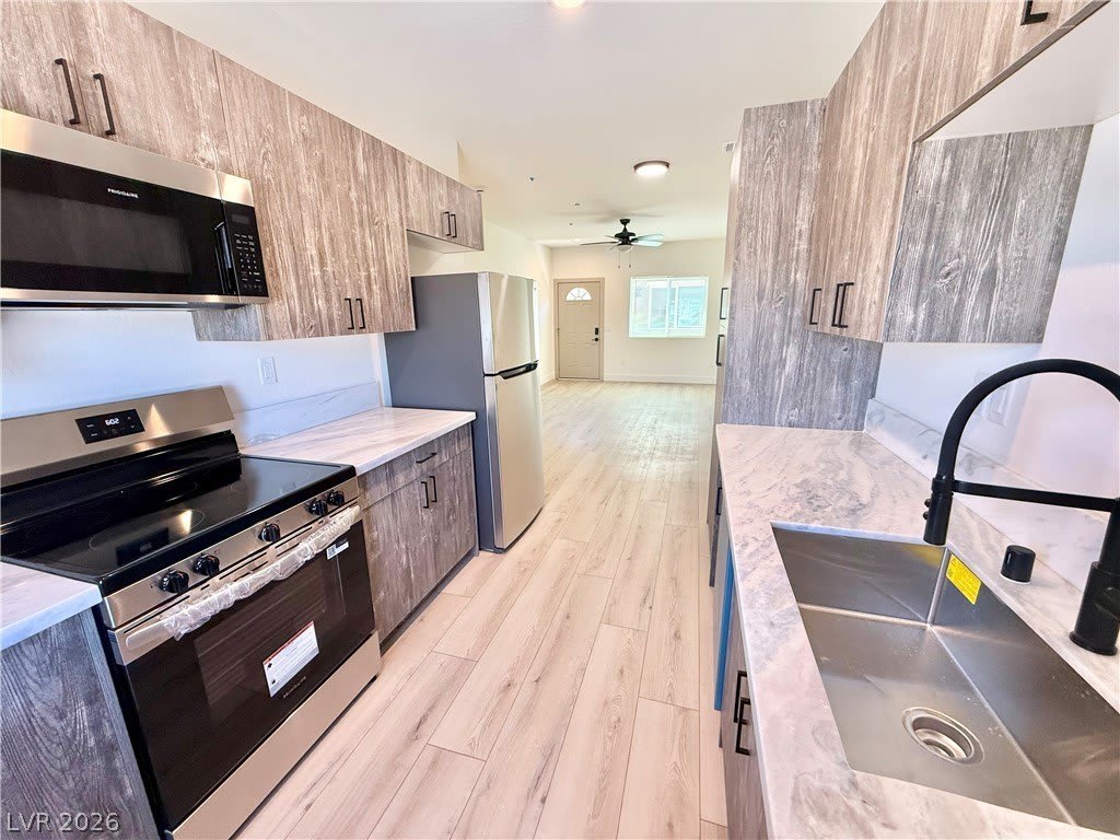 461 E Comstock Street – photo 4