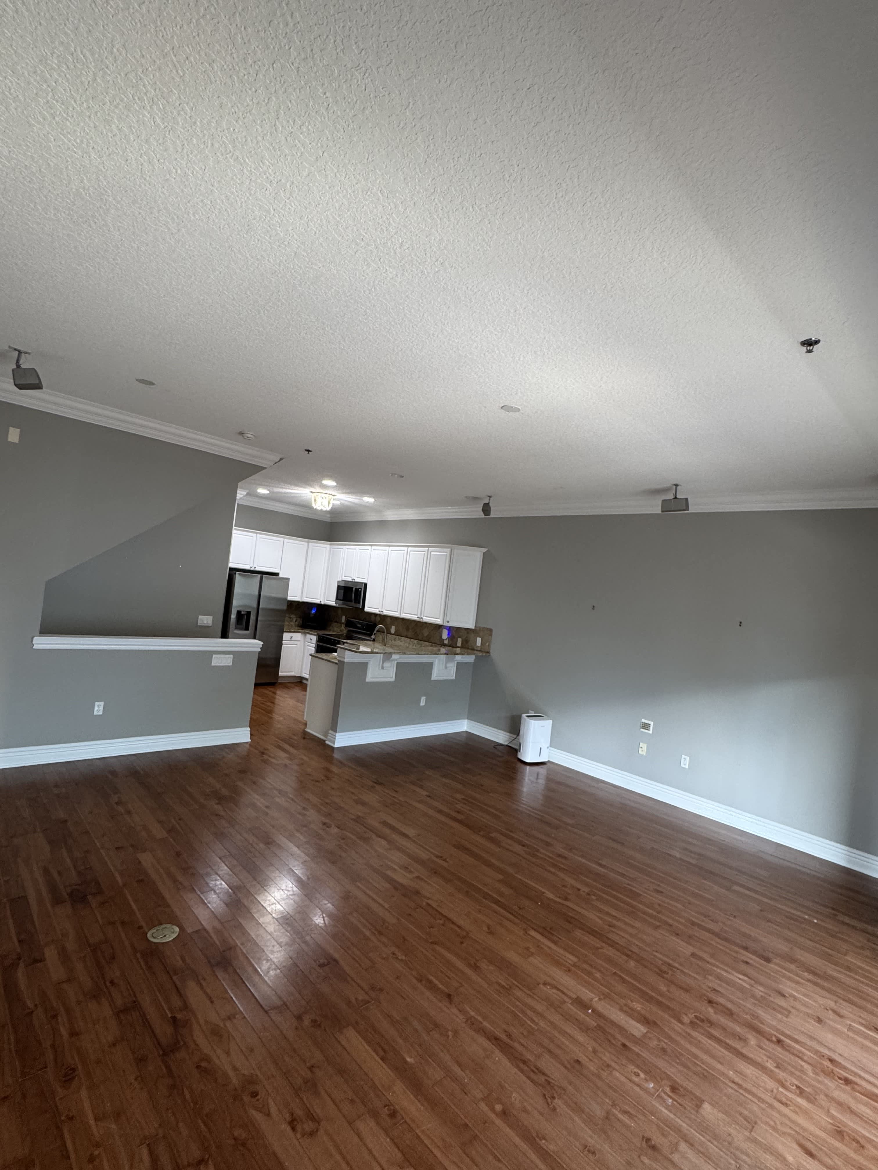 137 3rd Avenue South – photo 4