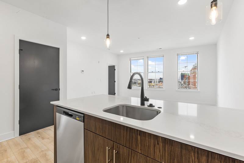 943 Washington Avenue – photo 4