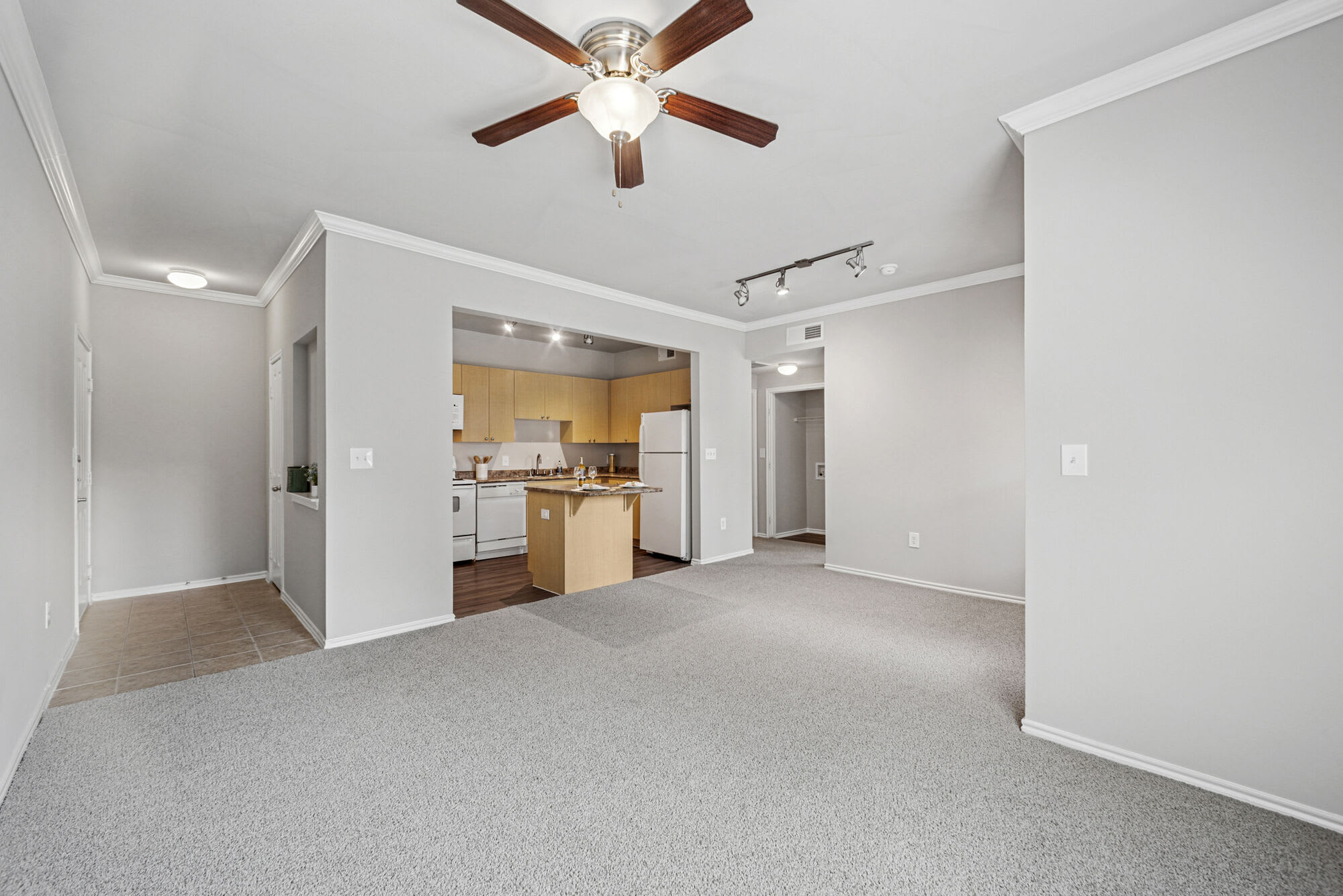 The Residences at Holland Lake – photo 3