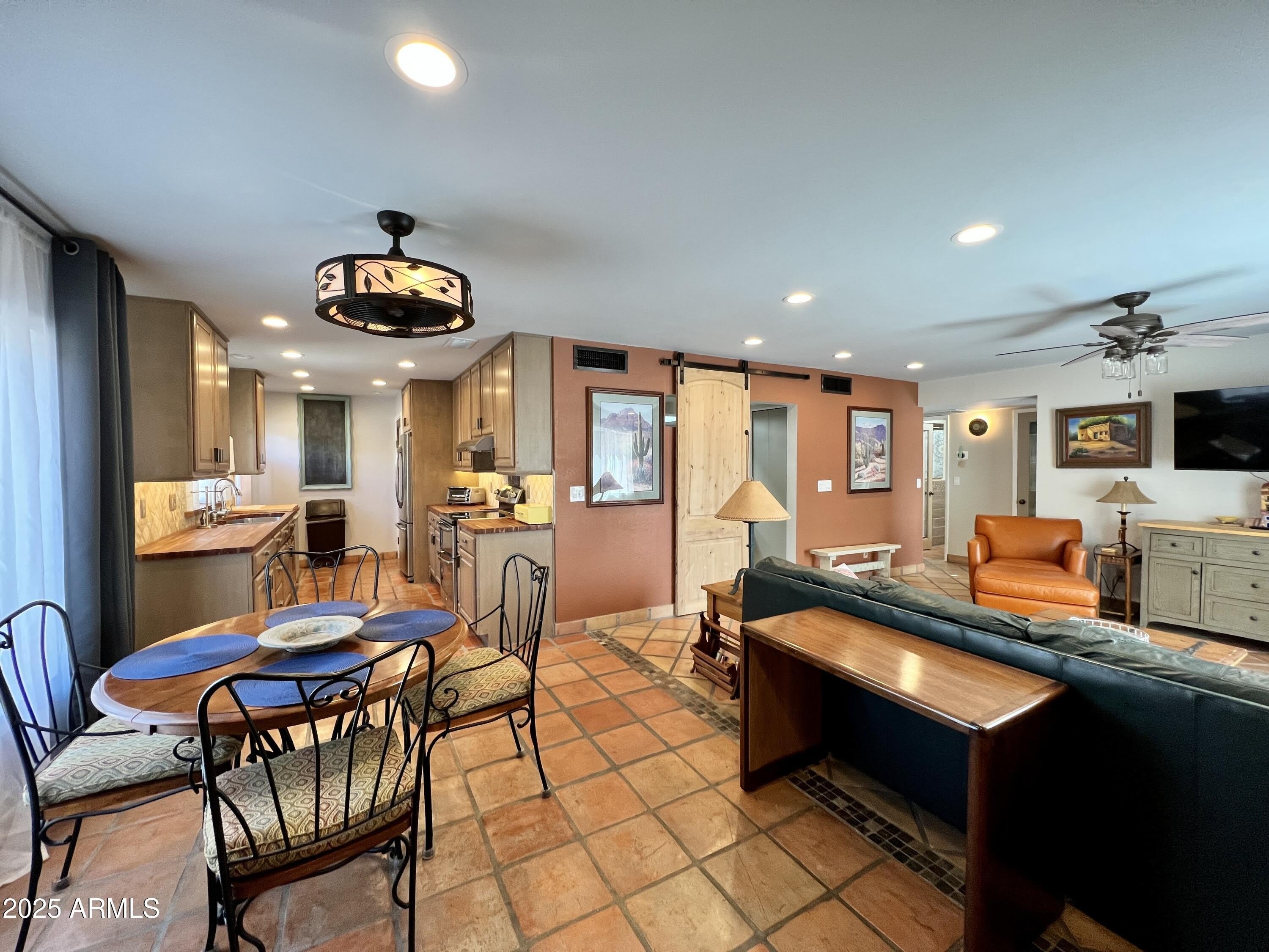 37801 N CAVE CREEK Road – photo 2
