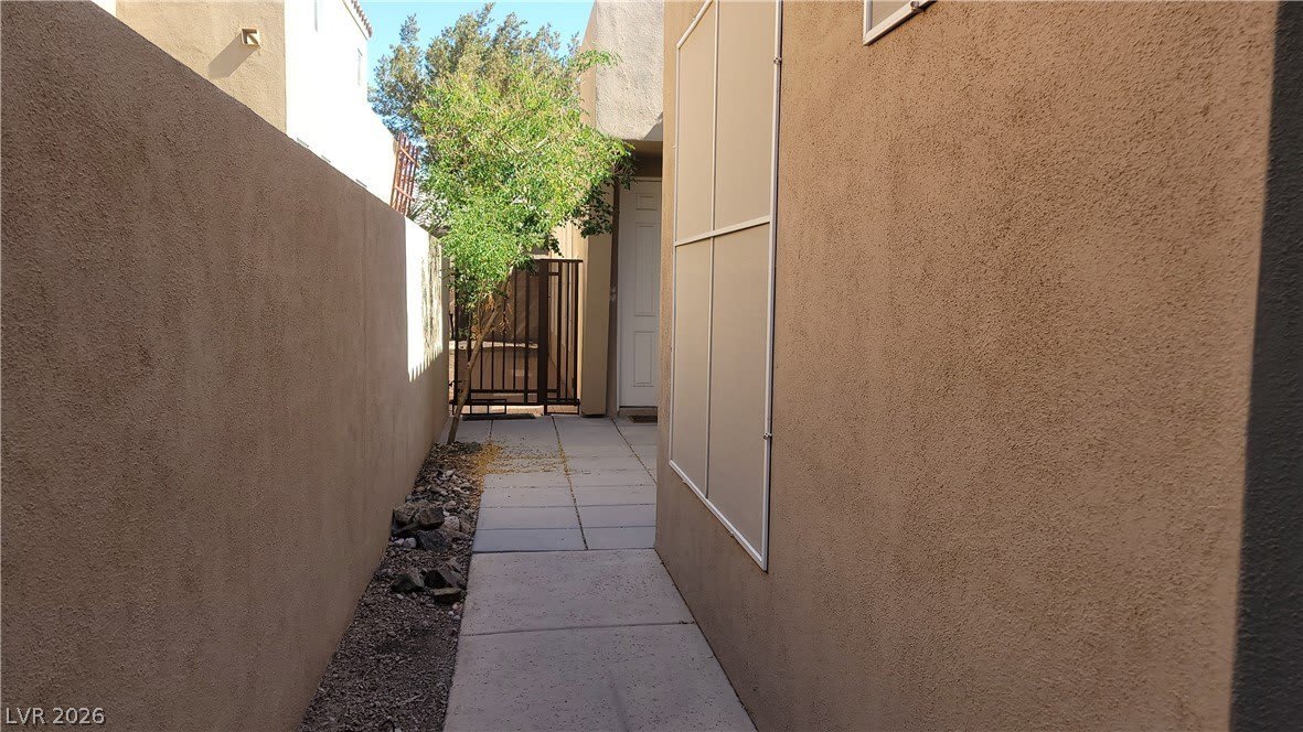 9184 Long Island Street – photo 2