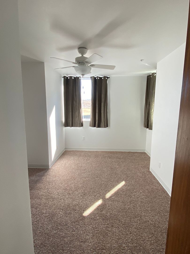 Deer Creek Apartments – photo 4