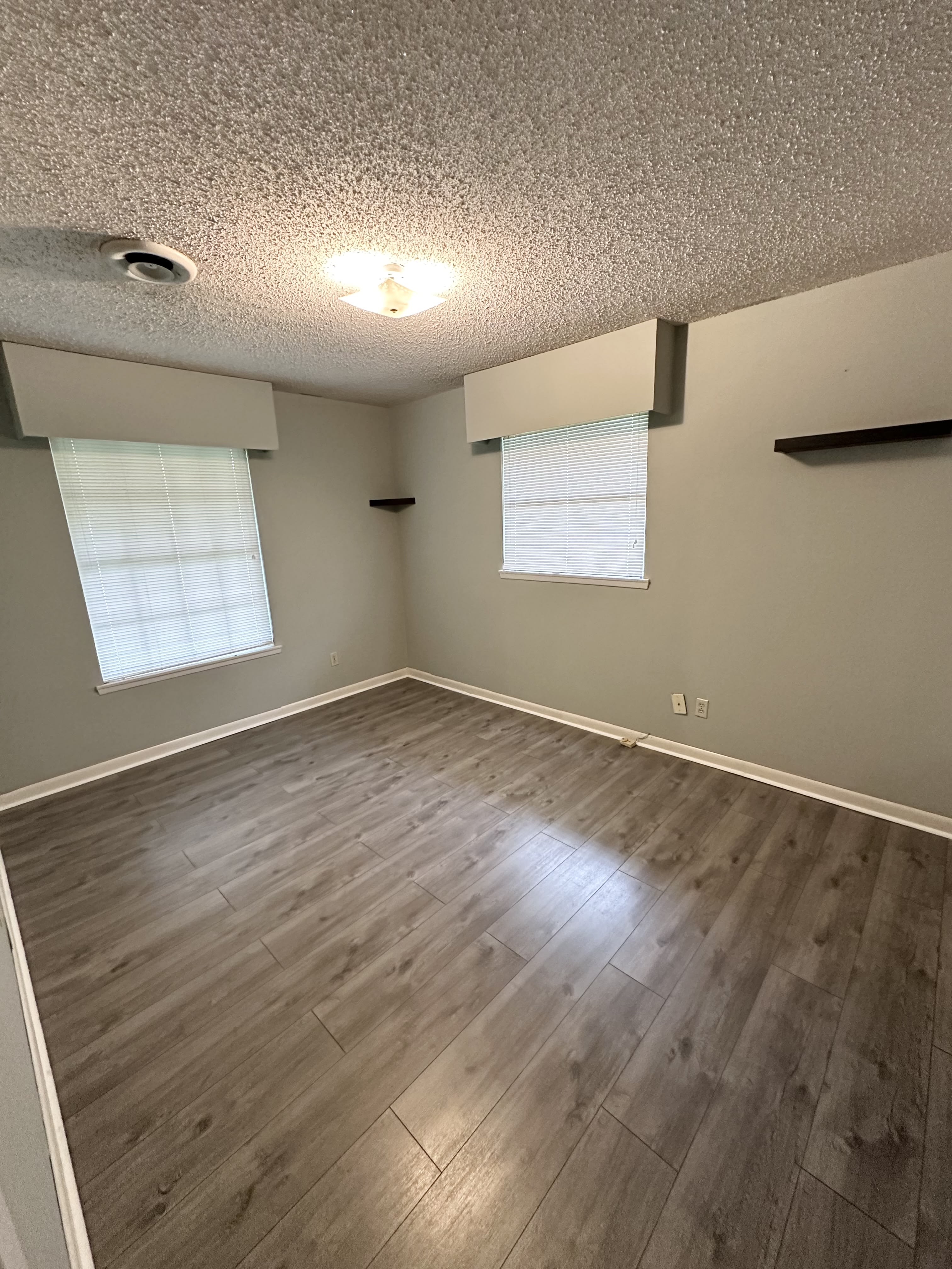 124 Emerite Dr – photo 5