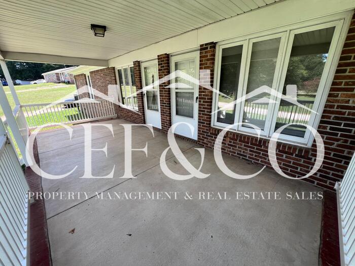 115 Hunter Drive – photo 2