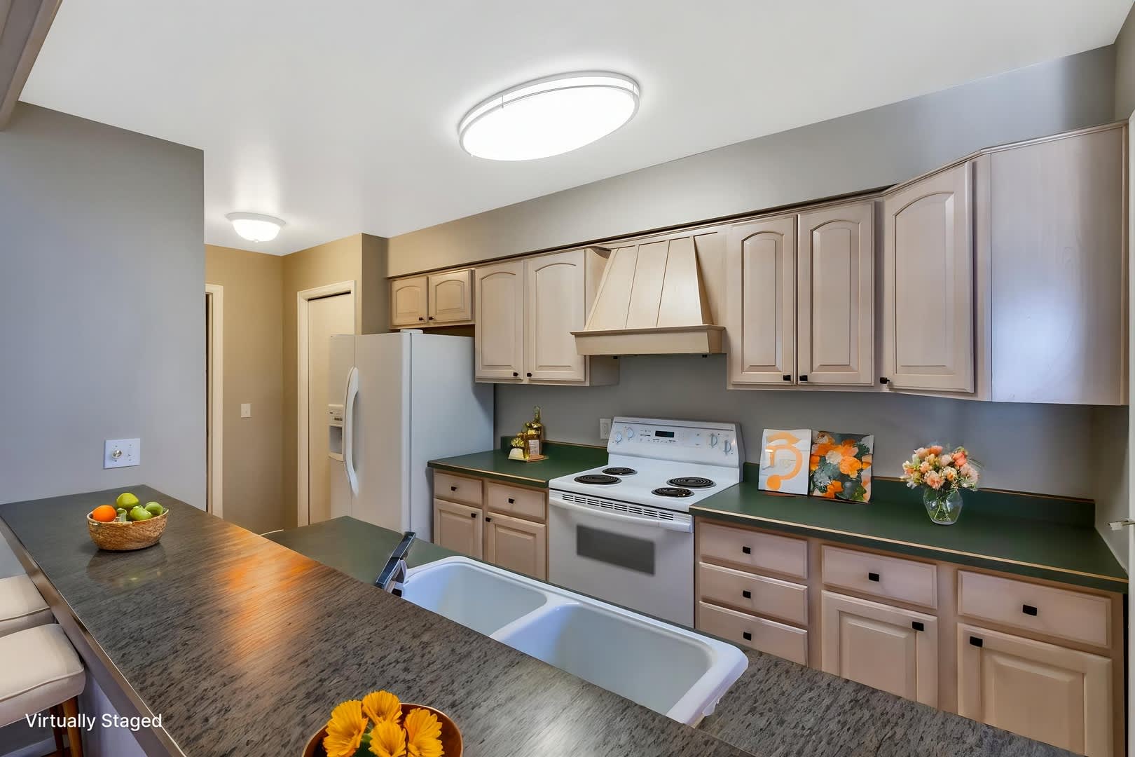 Beautiful 3BR, 3BTH Townhouse in Westminster!!! – photo 4