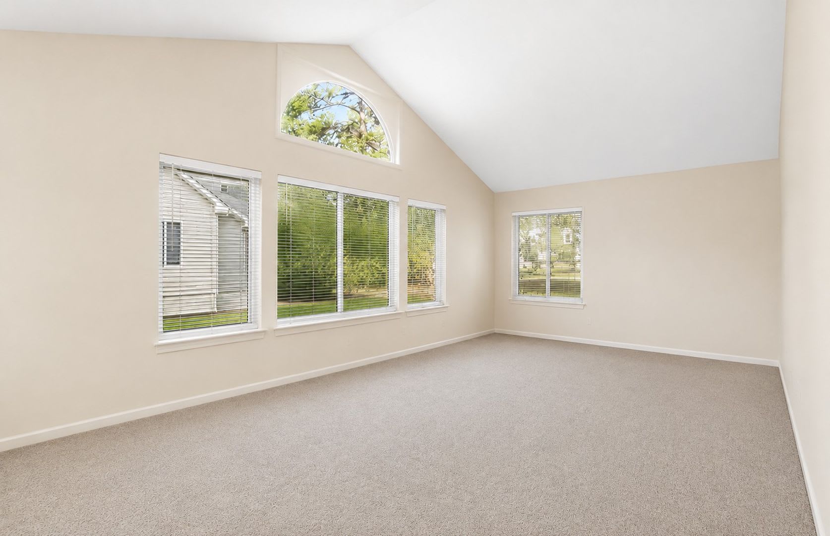 3 bedroom/ 3 bathroom- Mimosa Lane- W&M Law School – photo 5