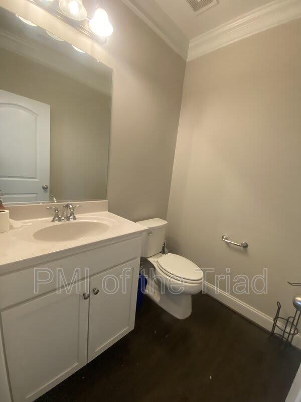 2953 York Place Dr – photo 4