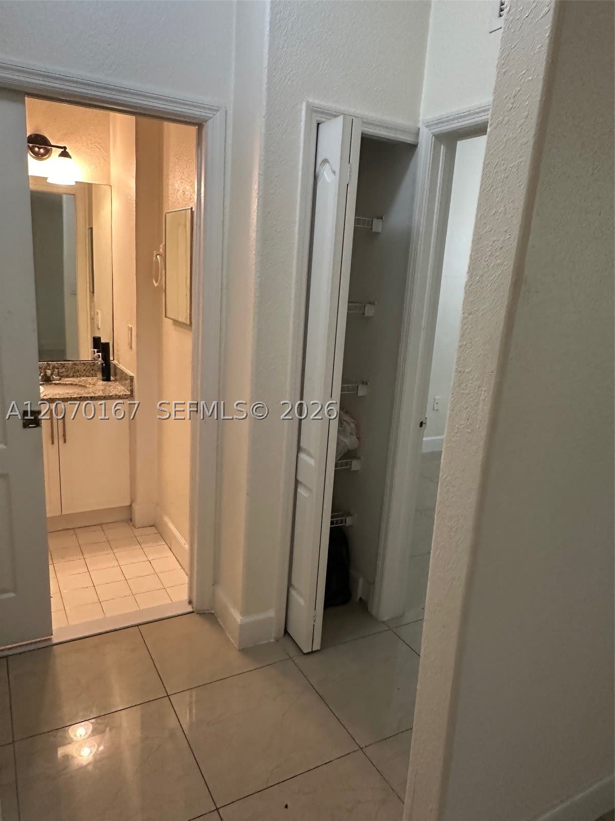 2551 SE 16th Ter – photo 2
