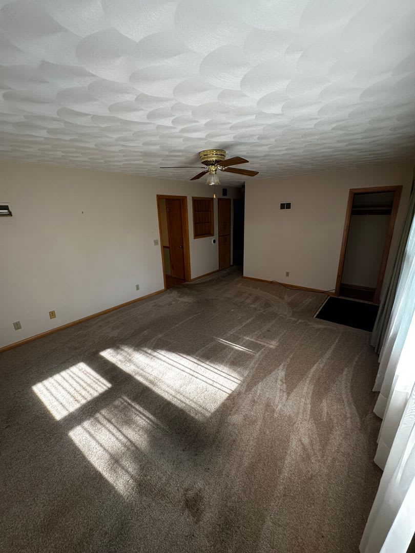 Quality 2 Bedroom 1 Bathroom Home with Garage – photo 3