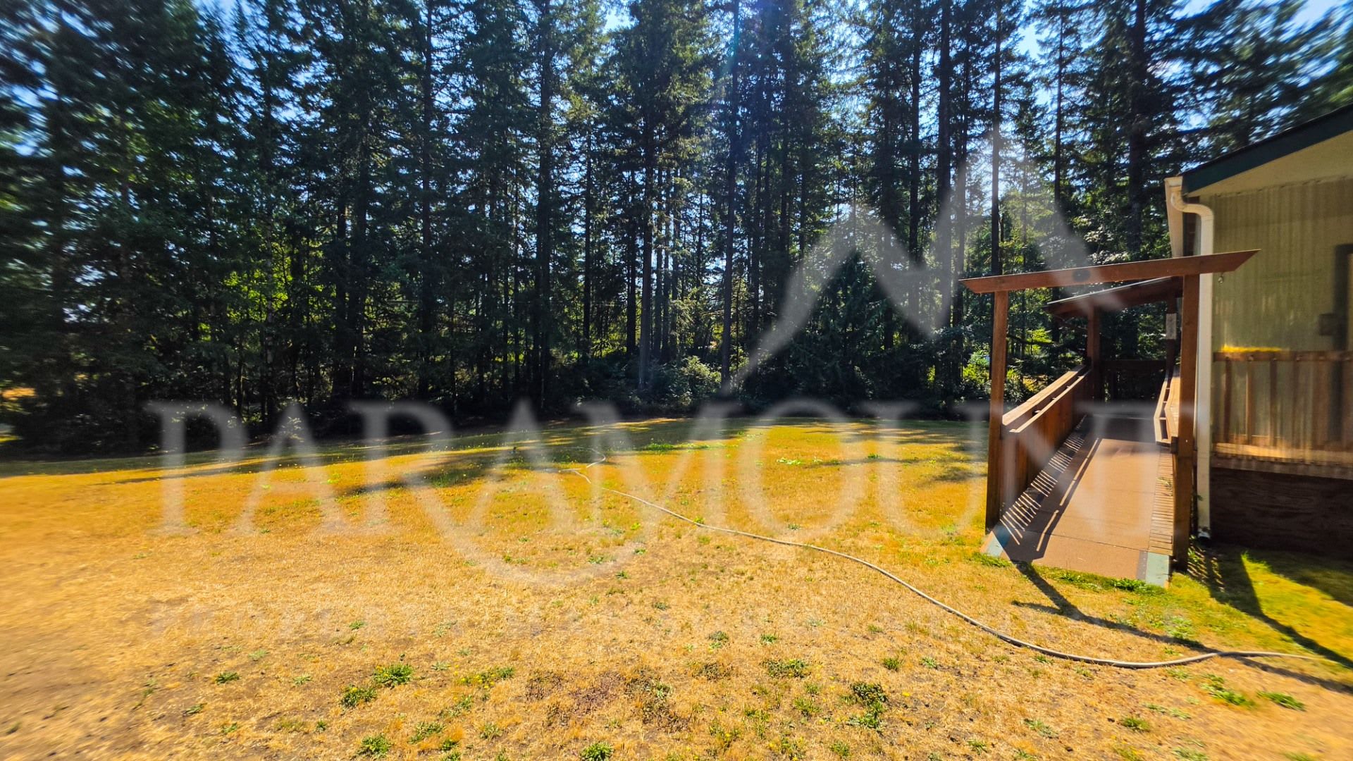 Cozy 2-Bedroom with Expansive Yard! – photo 5