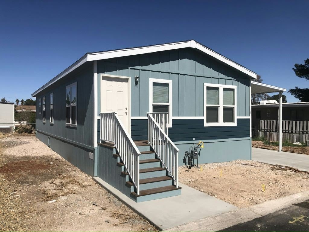 1601 S Sandhill Rd – photo 1