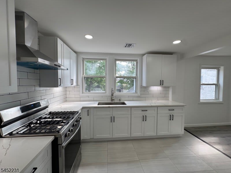114 Orange Ave – photo 2