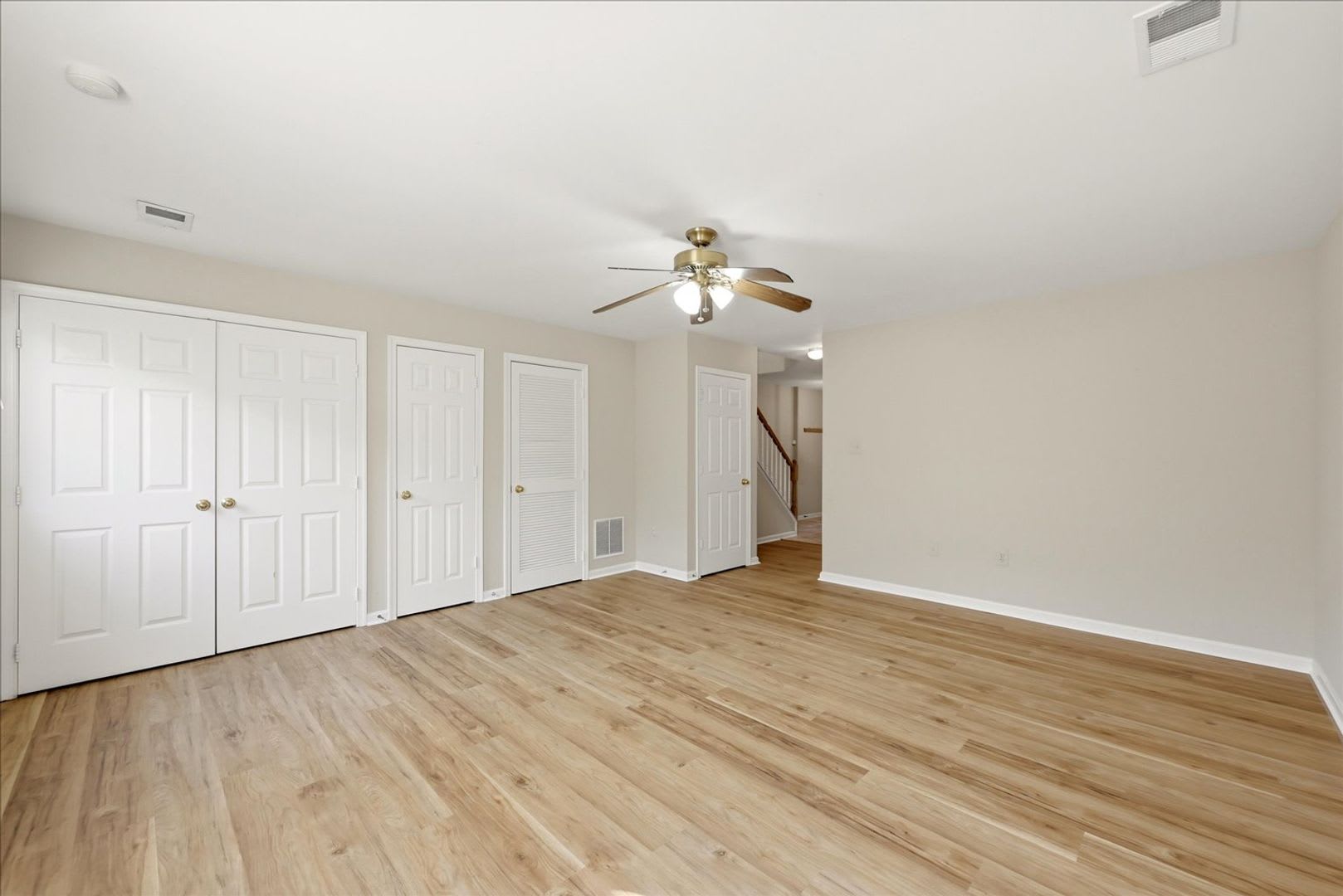 Fantastic Townhome in Sterling! – photo 3