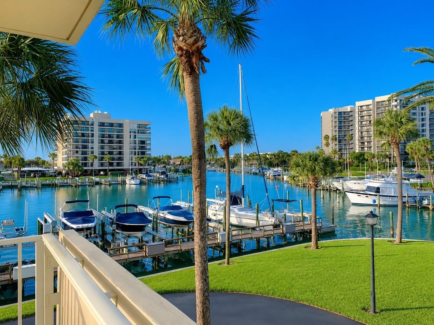 1621 GULF Boulevard – photo 5