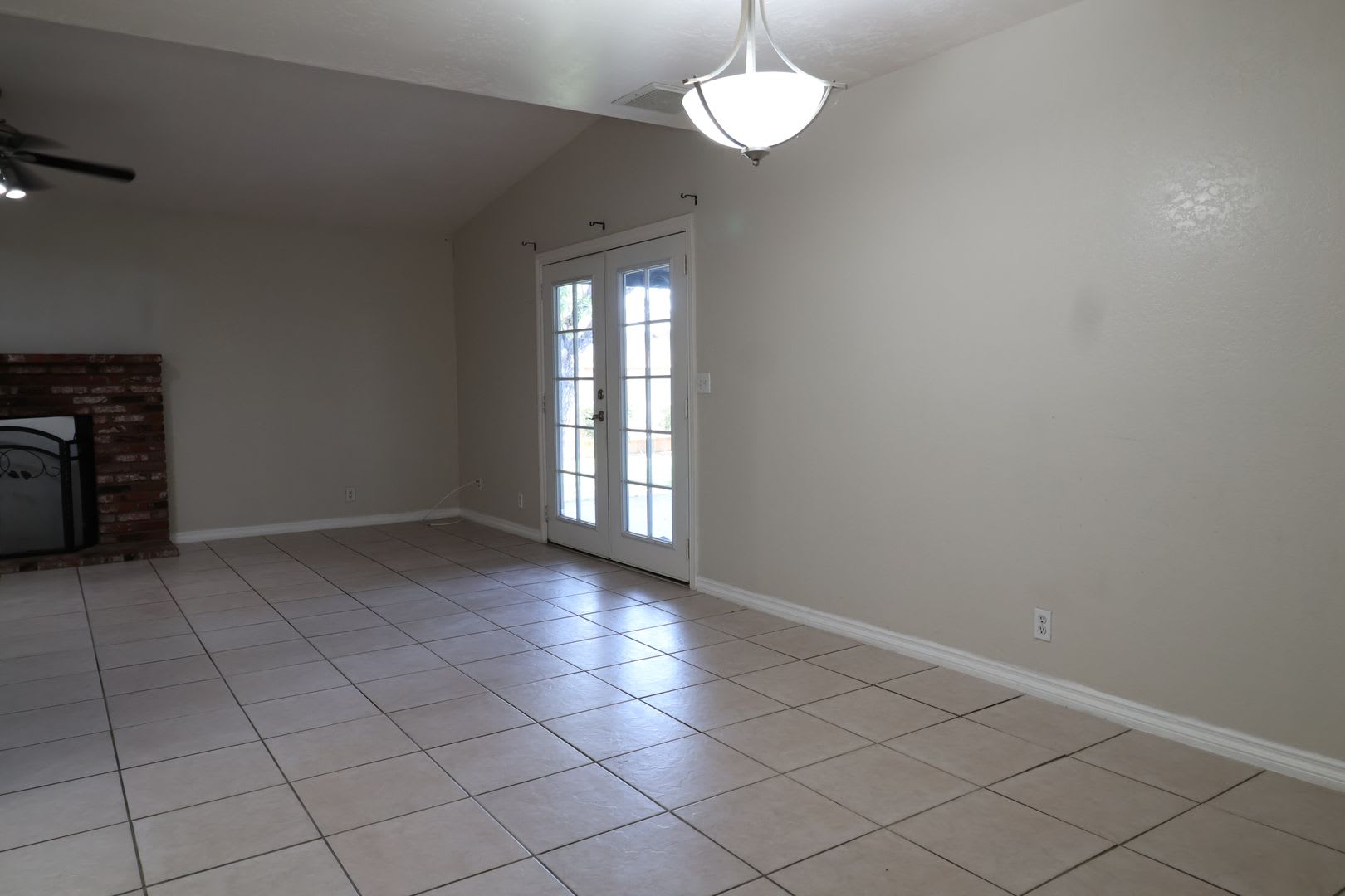 528 S Sorrel St – photo 5
