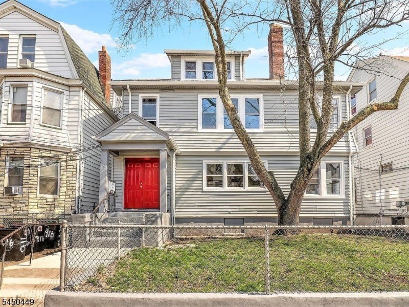 918 Grove St – photo 1
