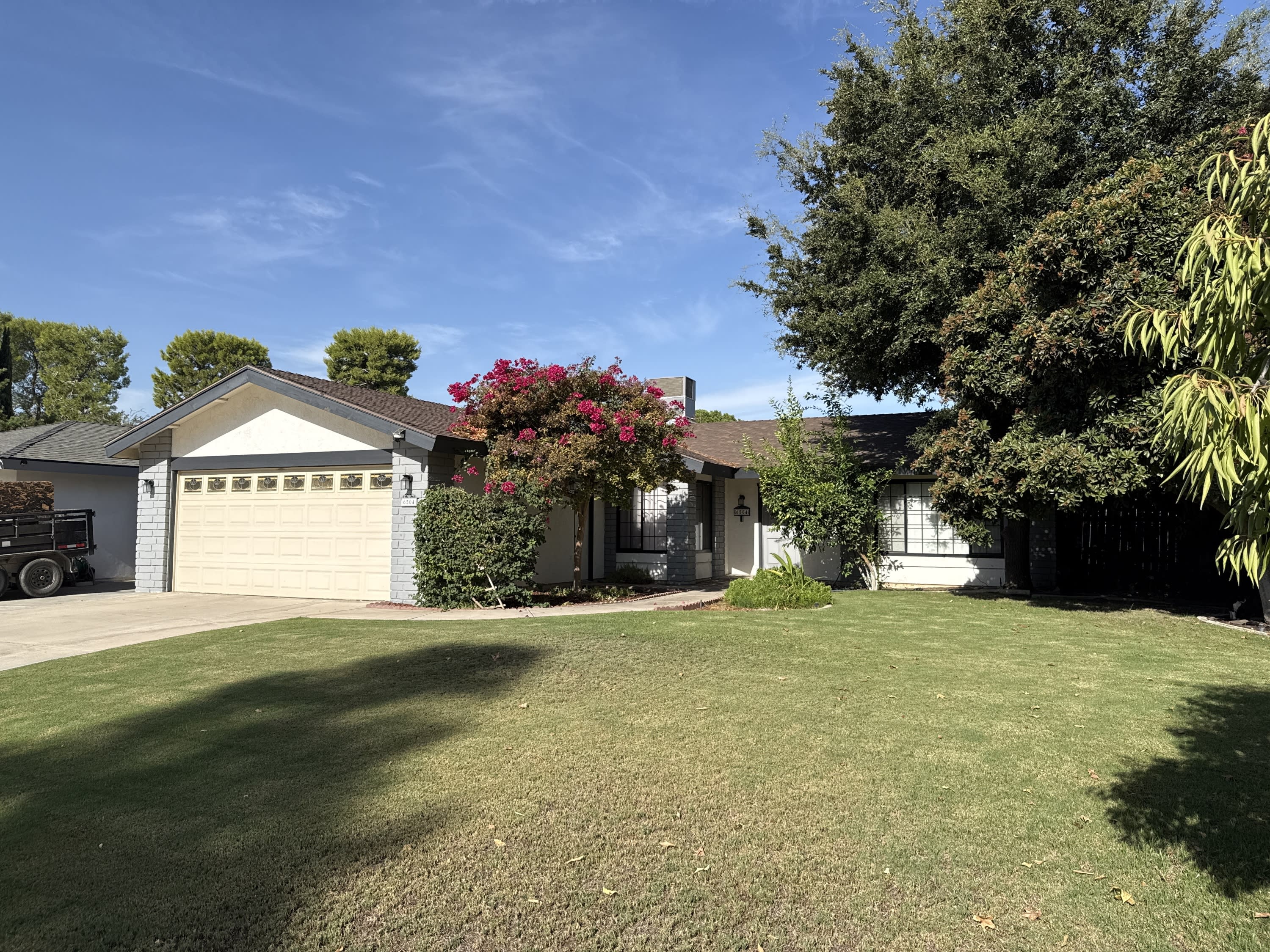 6504 Edgemont Drive – photo 2