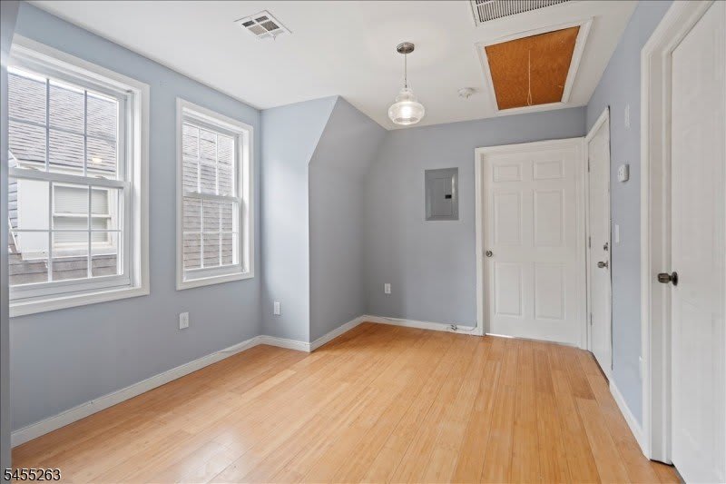 46 Halstead St – photo 2