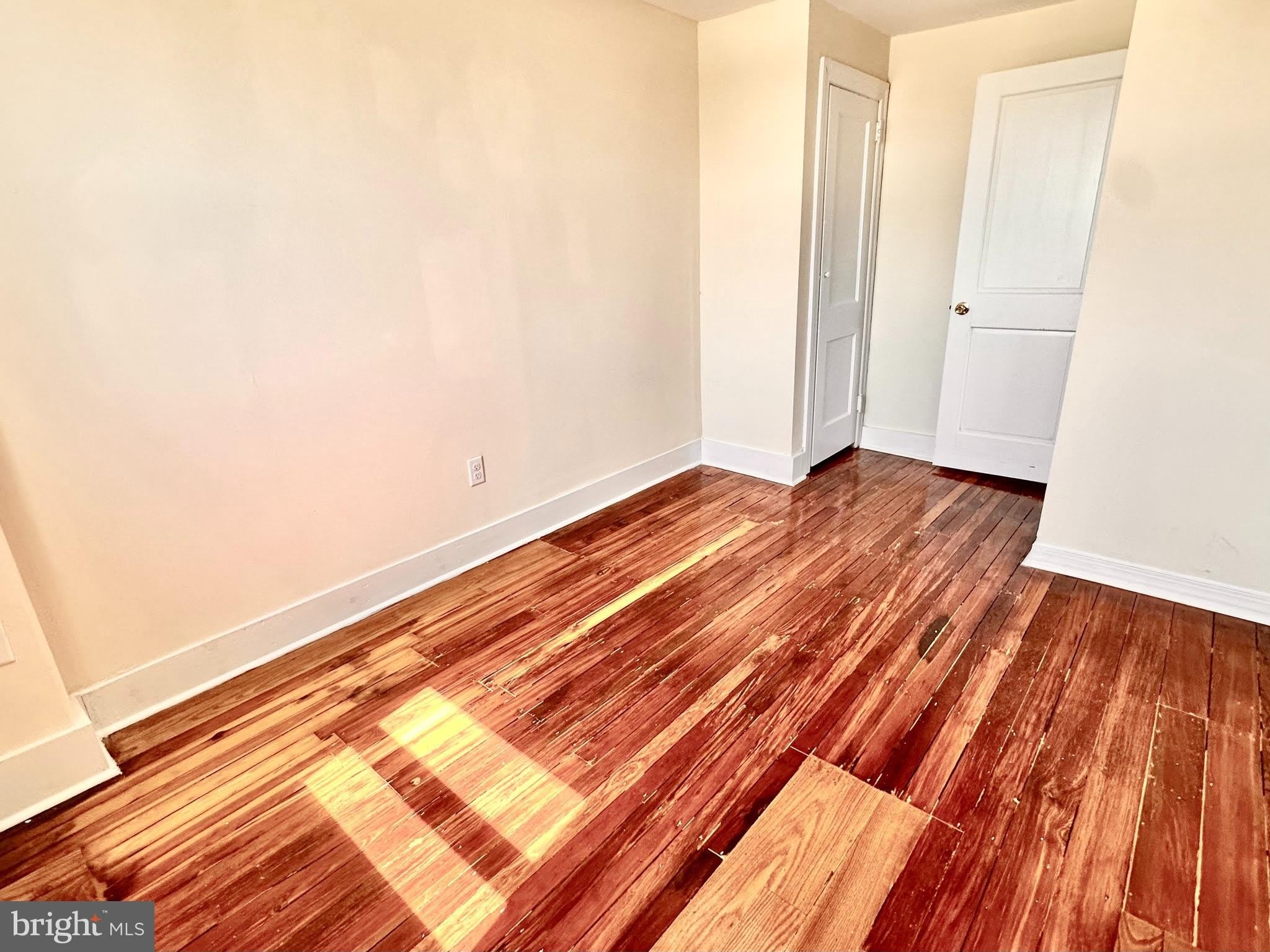 3400 HENRY Avenue – photo 5