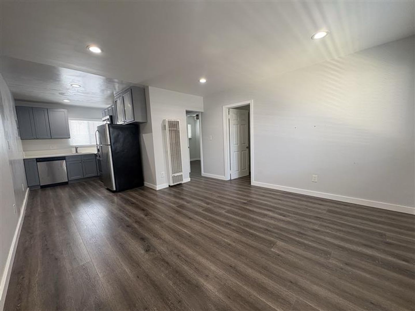 2727 Abbot Kinney Apartments, Venice CA – photo 5