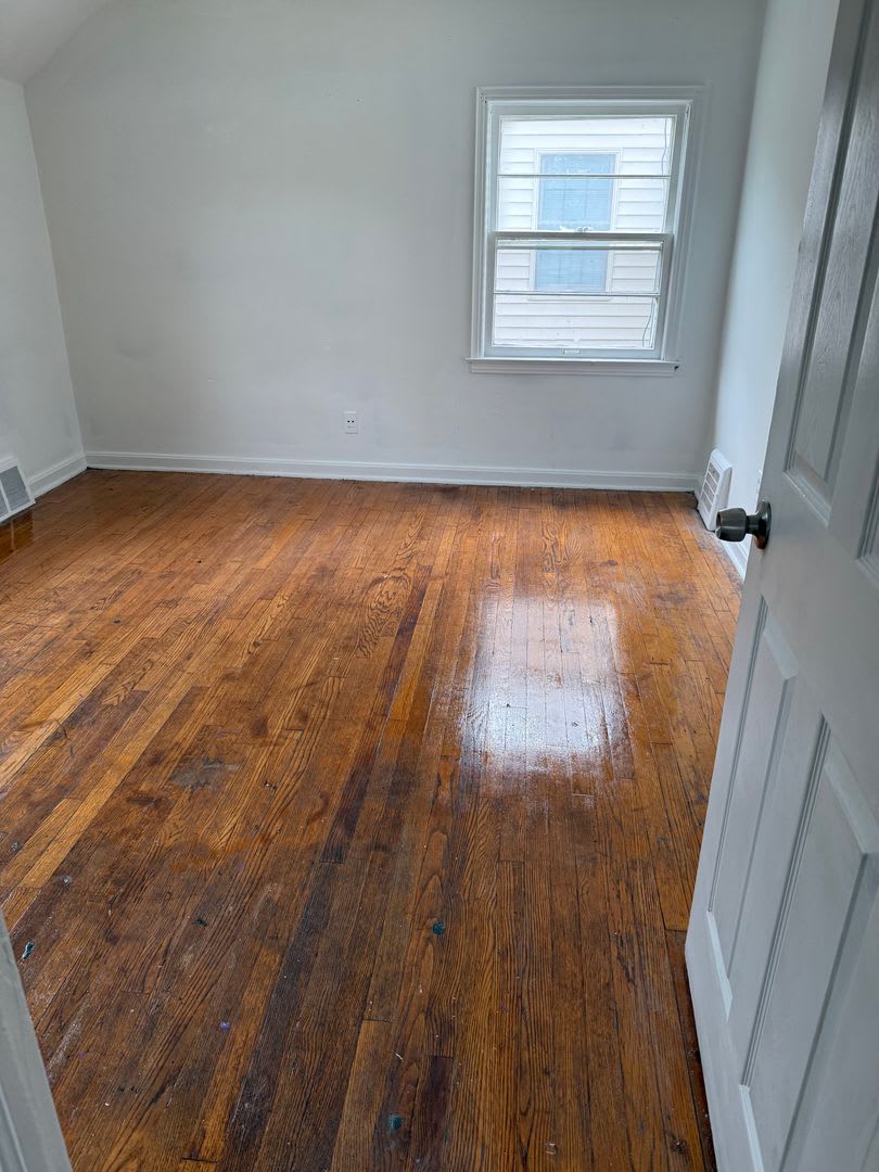 21860 Roberts Ave – photo 3