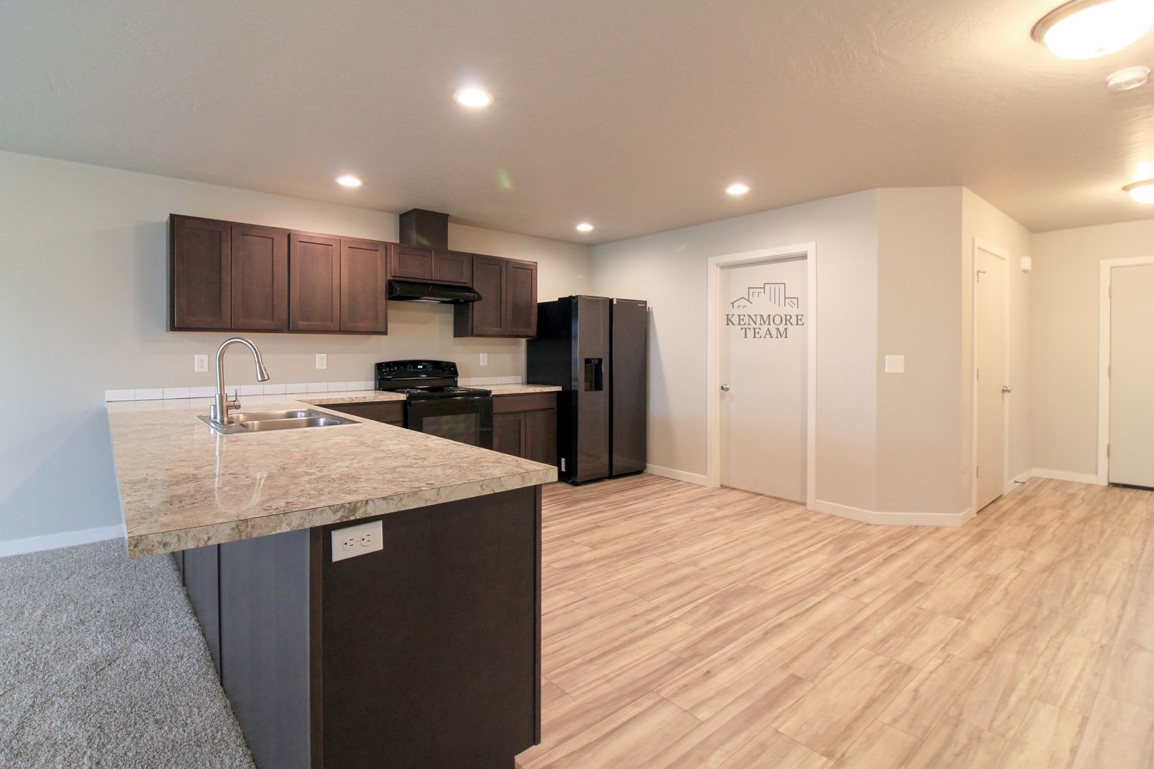 3 Bedroom, 2 Bath Duplex in Pasco – photo 2