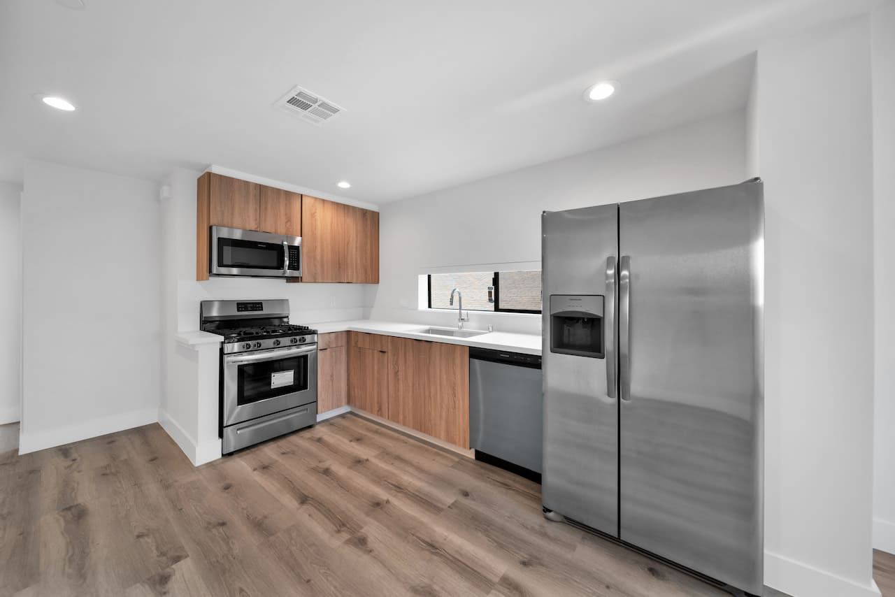 11522 Emelita Street – photo 4